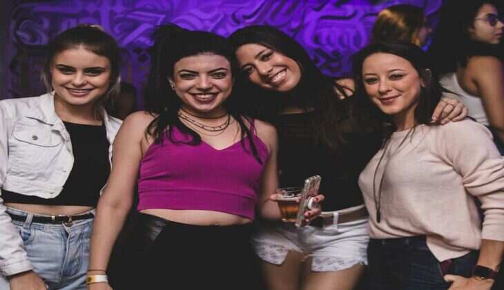दिल्ली की ये जगहें Nightlife के लिए हैं मशहूर, देर रात तक लोग करते है पार्टी