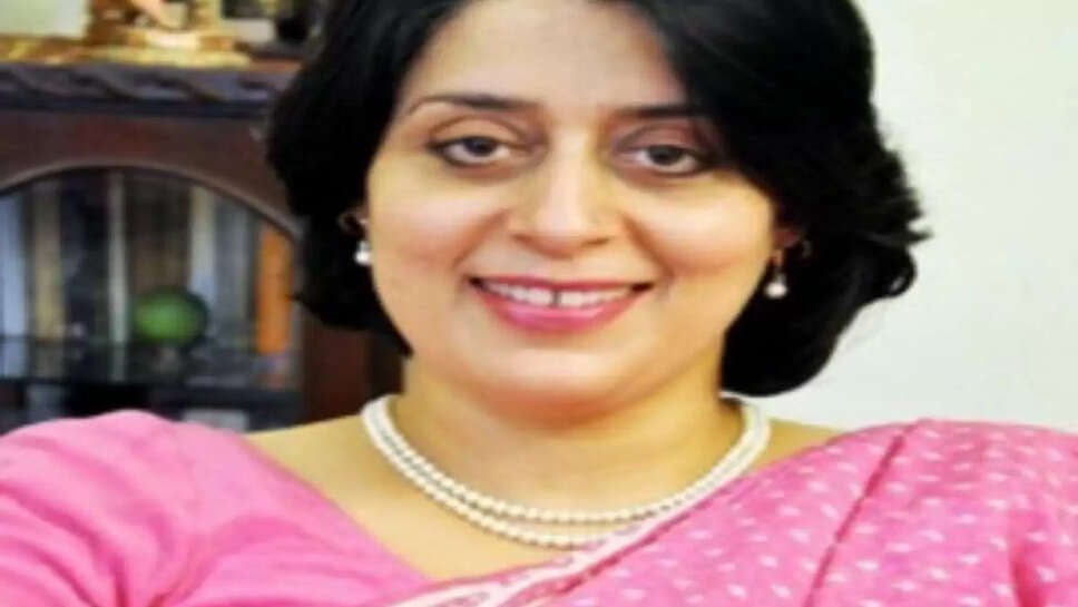 IAS Sumita Mishra का छलका दर्द, कहा ऐसे मोड़ पर ले आती है नौकरी&nbsp;