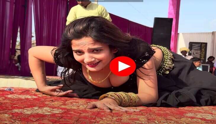 Haryanvi Dance : कोमल रंगीली ने लहंगा चोली पहन स्टेज पर लेटकर किया डांस, दीवाने हुए फैंस&nbsp;