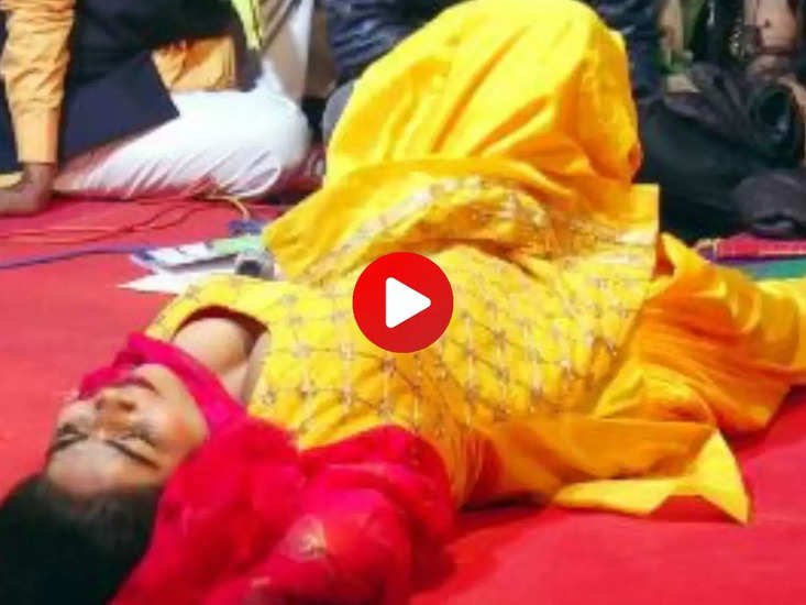 मेरा हलवा शरीर गाने पर Deepti Rawat ने किया शरीर तोड़ डांस