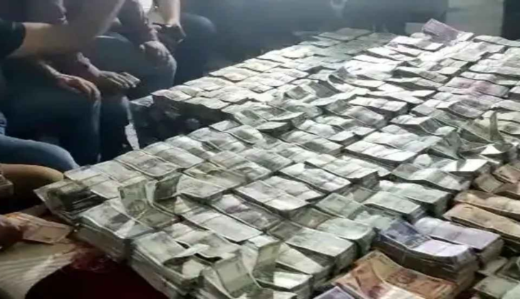  नोटों से भरे सूटकेस, जेवरों से भरी तिजोरी, विजिलेंस ने पकड़ा बिहार का धनकुबेर