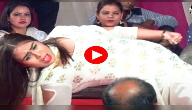 Haryanvi Dance Video : सपना चौधरी के बाद अब आरसी उपाध्याय ने चलाया हुस्न का जादू, बूढ़ों में भी आ गई जवानी
