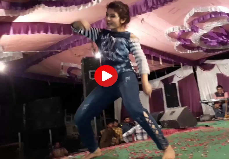 UP Dance Video : आंख्या का यो काजल गाने पर गोरी ने लगाए ताबड़तोड़ ठुमके