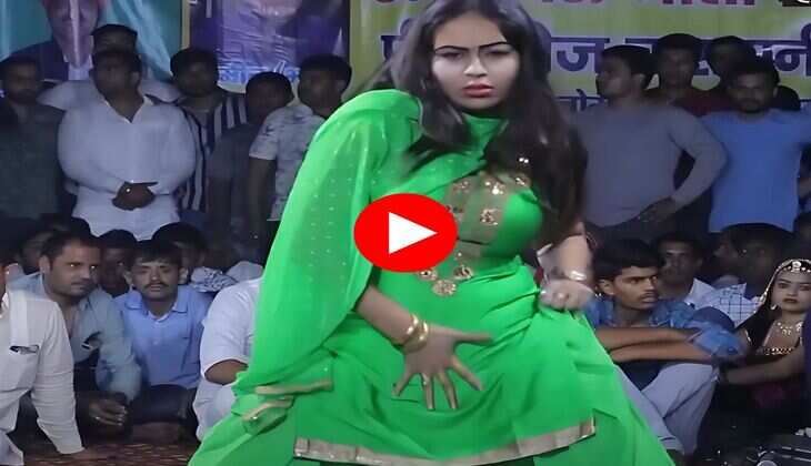 RC Upadhyay ने स्टेज पर हिलाई जोरदार कमरिया, देख दर्शक हुए क्रेजी