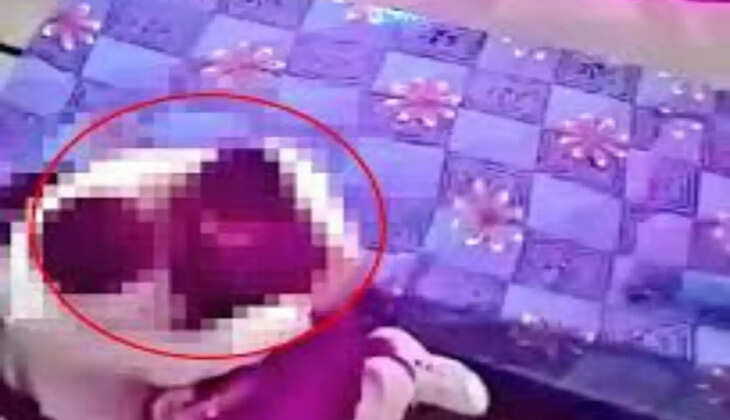 पति पत्नी: पत्नी पति का ऑफिस से आने का करती रहती इंतजार, पति दूसरी महिलाओं संग मनाता रंगरलियां