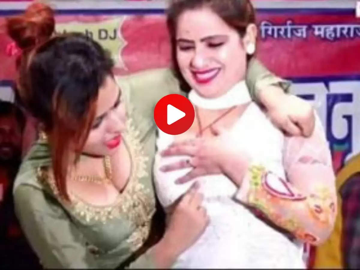 Sunita Baby Video : ब्लैक टाइट सूट पहन सुनीता बेबी ने कसूती ढाल हिलाया लक