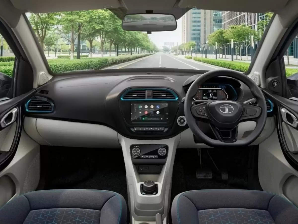 TATA Tiago EV टाटा जल्द लांच करेगा सबसे सस्ती इलेक्ट्रिक कार, कीमत जानकार रह जाएंगे दंग
