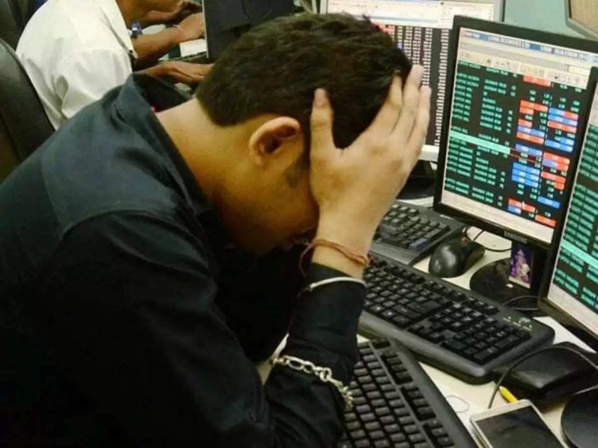 Stock Market : पहले हंसाया फिर रुलाया, मालामाल करने के बाद सब छीनने पर तुला ये शेयर