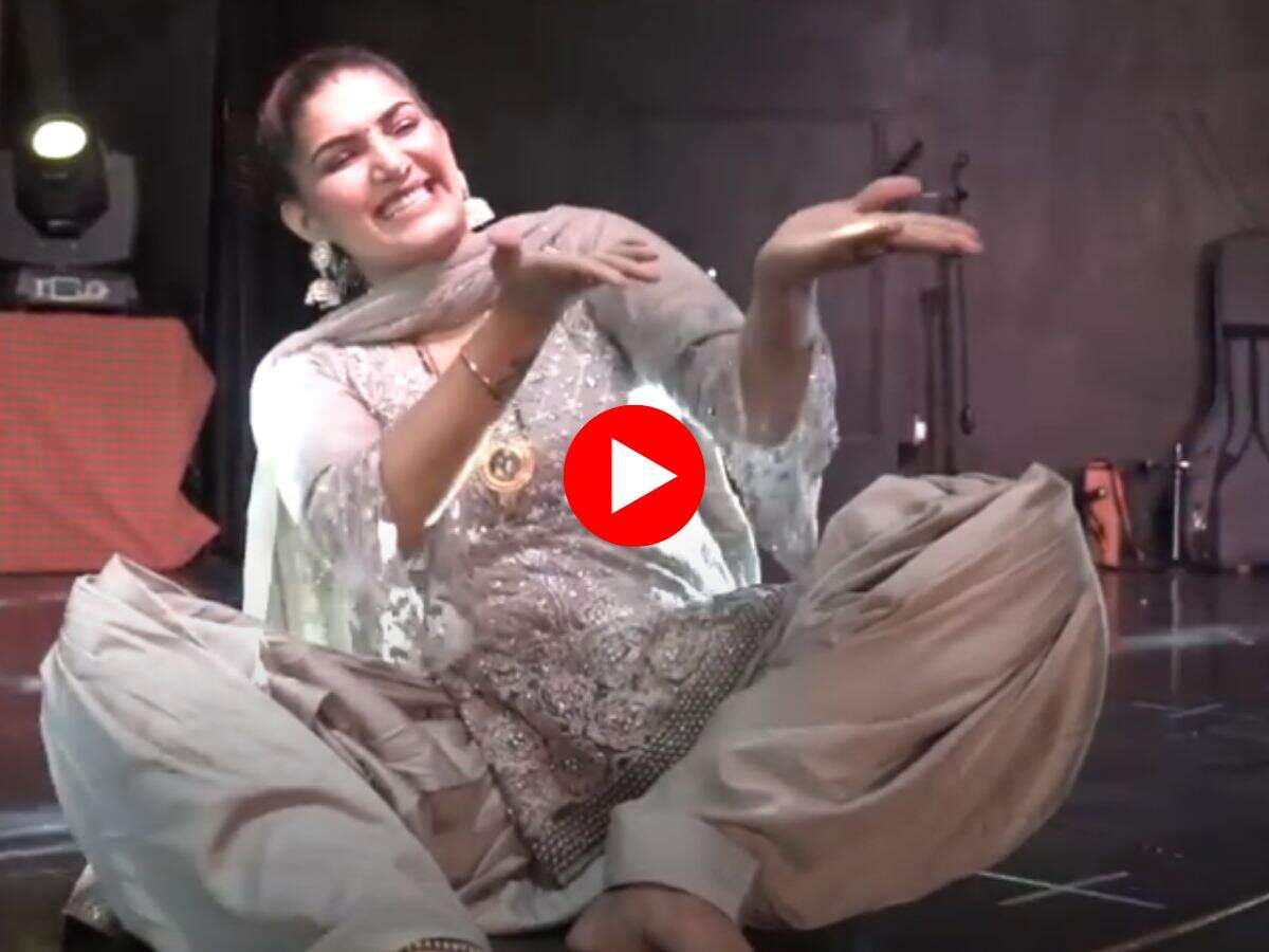 sapna choudhary ka dance : सपना चौधरी ने माहौल किया रंगीन, बोली- तेरी लत लग जागी तड़पाया ना करै