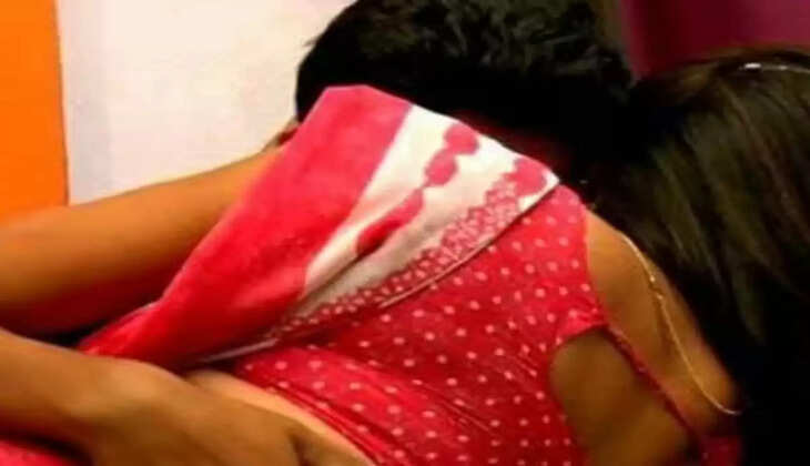 UP News : बेटे के काम पर जाते ही ससुर बहू हो जाते थे एक