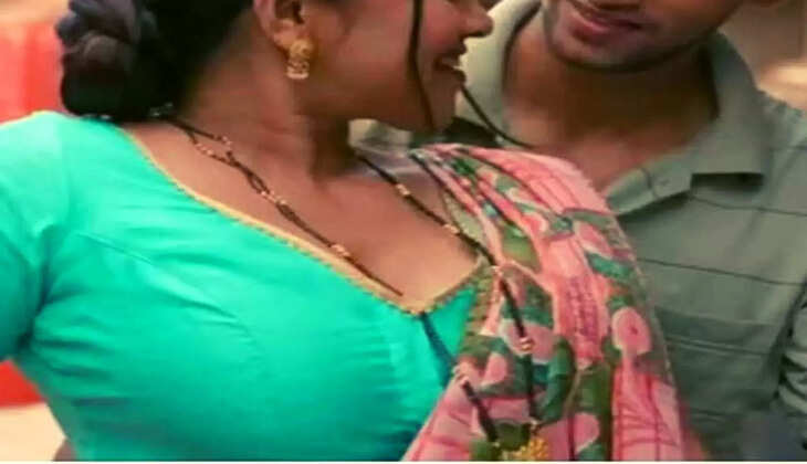 Saas Damad Story: 24 साल के दामाद को 40 साल की सास से हुआ प्यार, एक दिन मौका देख कर दिया ये काम