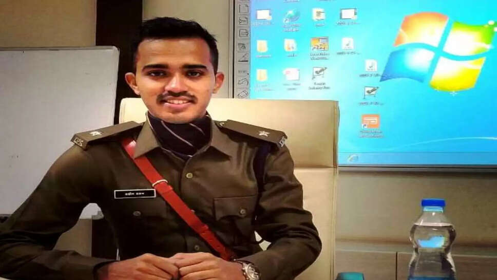 UPSC: मां करती थी कारखाने में काम, लोगों ने उड़ाया खराब इंग्लिश बोलने पर मजाक, ठानी ऐसी 22 साल में ही बन गए IPS&nbsp;