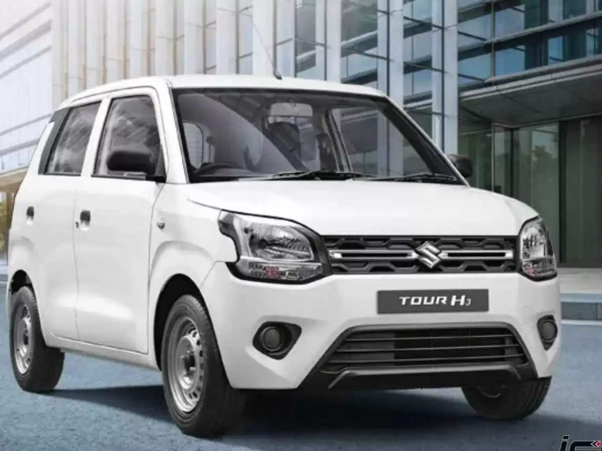 Maruti Suzuki की इस कार के हुए लोग दीवाने, शोरूमों में लगी खरीदारों की  भीड़