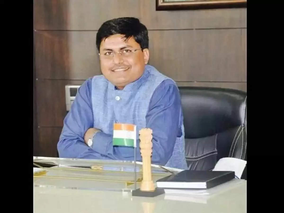 Success :  IAS  ने बताया कैसे चुनें करियर, जिससे मिले 100 प्रतिशत सफलता 