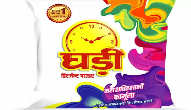 Success Story: छोटी फैक्टरी से की शुरूआत, साइकिल पर घर-घर बेचा&nbsp;डिटरजेंट, जानें 'घड़ी' की सफलता की कहानी