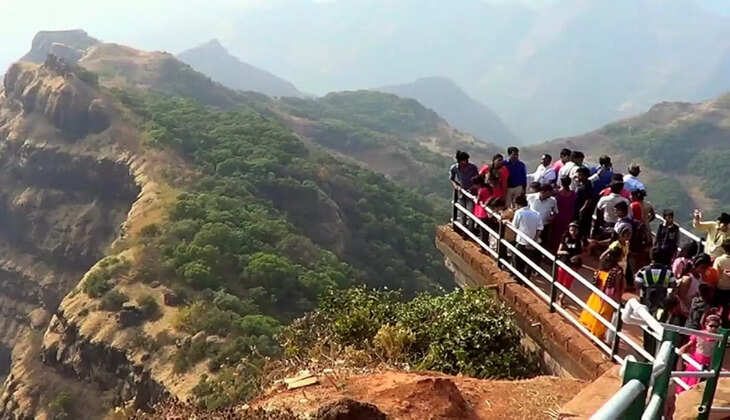 Ludhiana के करीब पड़ते हैं ये 6 हिल स्टेशन, इस गर्मी बना लें घूमने का प्&zwj;लान