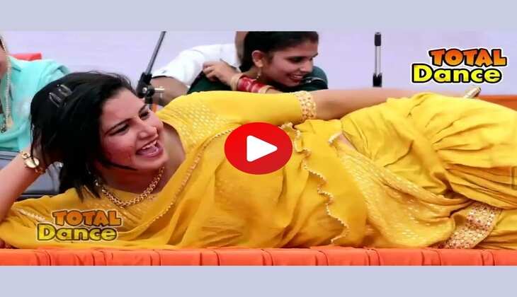 Payal Chaudhary ने उफ्फ क्या रात आई है पर दिखाए हसीन जलवे