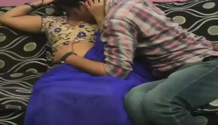 Affair : आधी रात को प्रेमी के साथ संबंध बना रही थी बहू, ऊपर से आ गया ससुर