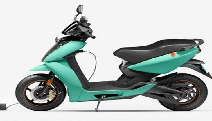 अब 50 हजार से कम रेट में मिल रहे ये 10 इलेक्ट्रिक स्कूटर, शानदार लुक व फीचर्स के साथ