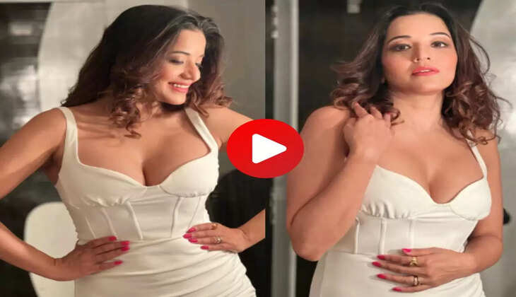 Monalisa Photos: शॉर्ट ड्रेस में मोनालिसा ने कैमरे के सामने गिराई हुस्न की बिजलियां