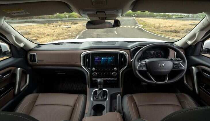 Mahindra की इन SUV पर मिल रहा धुआंधार डिस्काउंट, त्यौहारों के सीजन में खूब खरीद रहे लोग