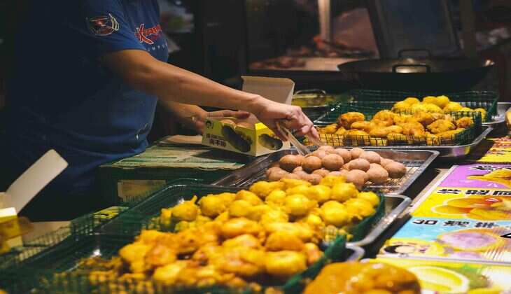 Delhi में अब पूरी रात ले सकते हैं खाने का स्वाद, शुरू होने जा रही नाइट मार्केट