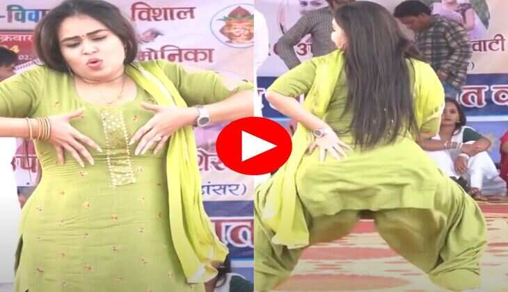 RC Upadhyay New Dance : घूंघट की ओट में आरसी उपाध्याय ने किए प्यार भरे इशारे, पलक नहीं छपक पाए लोग