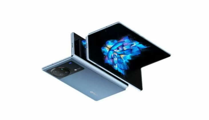 Samsung को टक्कर देने आ रहा Vivo का फोल्डेबल फोन, जानिए कीमत और फीचर्स 