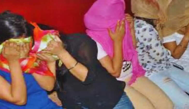 पुलिस ने डाली रेड, hotel में 5 महिलाओं समेत पकड़े गए 7 युवक