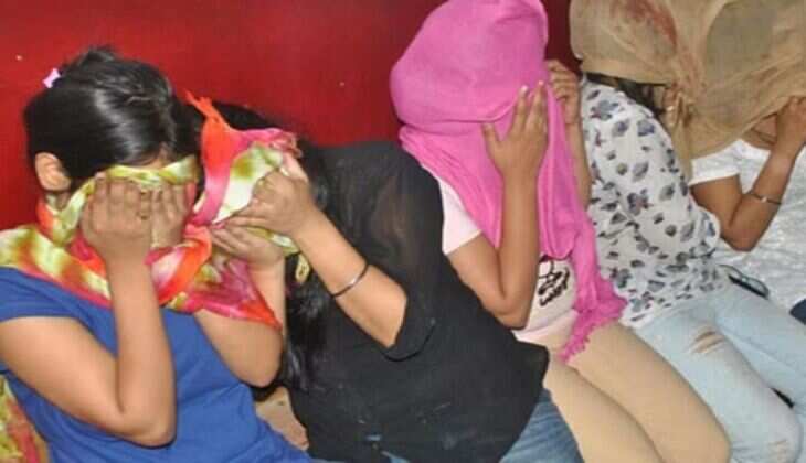 UP Hotel Raid : होटल में पुलिस ने डाली रेड, नाबालिग लड़की ने किया खुलासा, 2 से 3 हजार घंटा बुक होते हैं कमरे