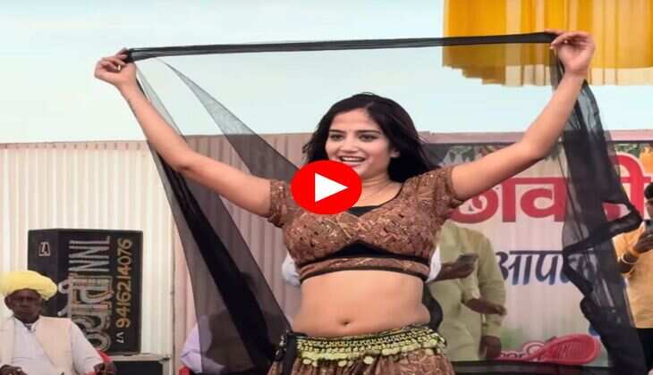 Komal Rangili Dance : ब्लैक लहंगे चोली में कोमल रंगीली ने दिखाईं नशीली अदाएं