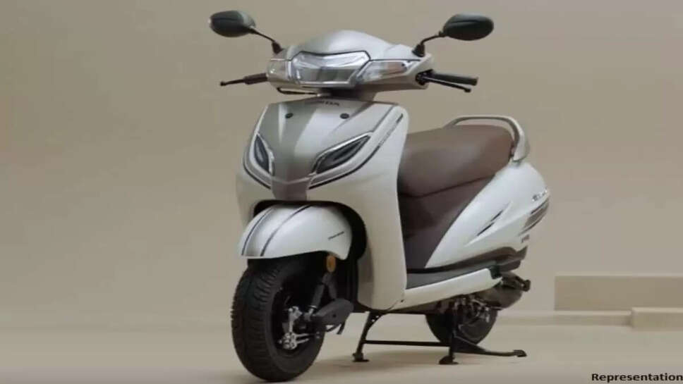 &nbsp;New Activa : होंडा एक्टिवा की कीमत सुनकर घर से खरीदने के लिए दौड़ पड़ोगे