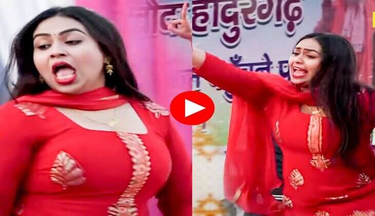 Haryanvi Dance : आरसी उपाध्याय ने स्टेज पर हिलाया हैवी फिगर, अदाओं को देख दिल हारे लोग
