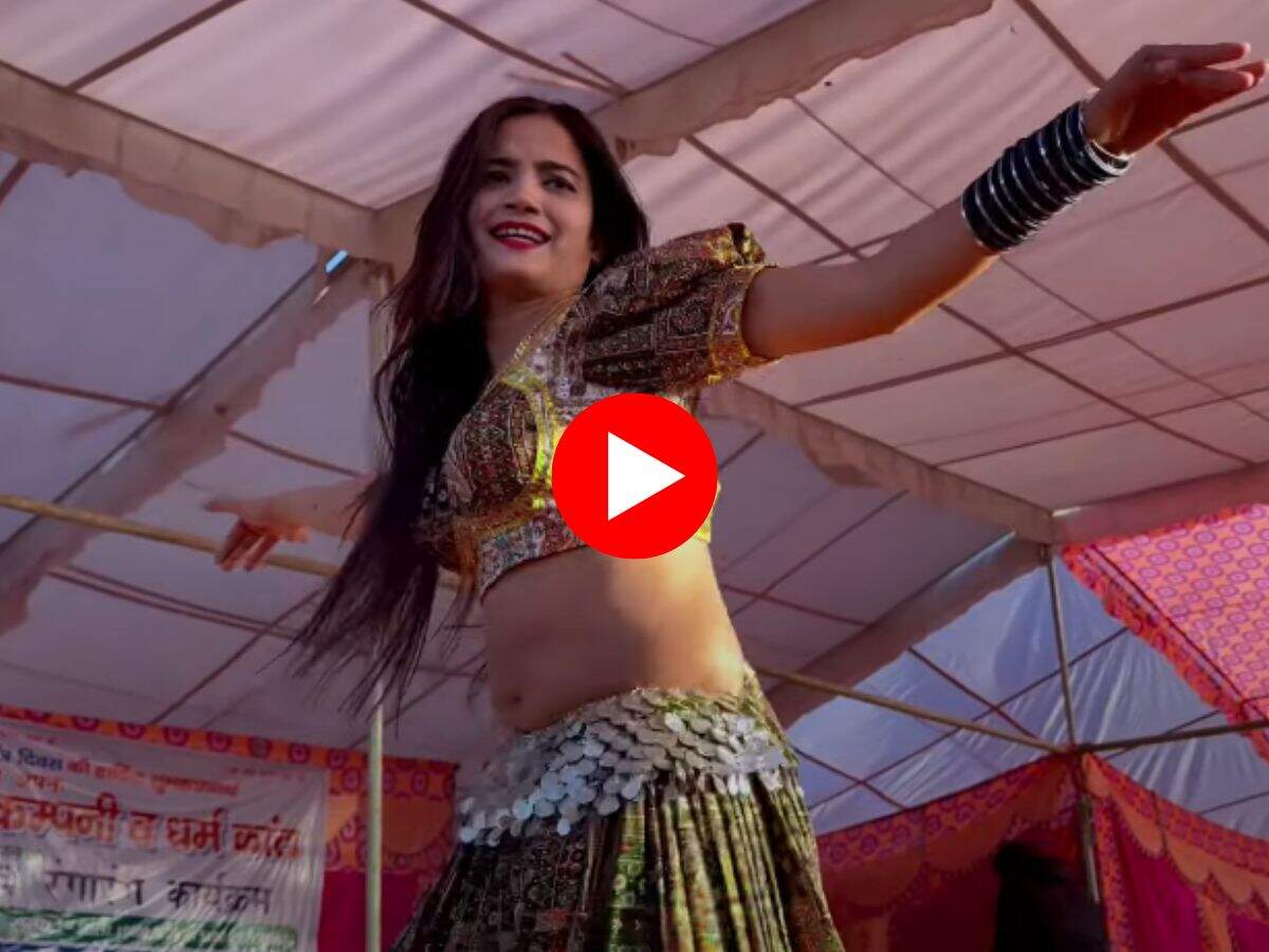 Komal Rangili Dance : हरियाणवी स्टेज डांस में कोमल रंगीली ने सपना चौधरी को भी छोड़ दिया पीछे