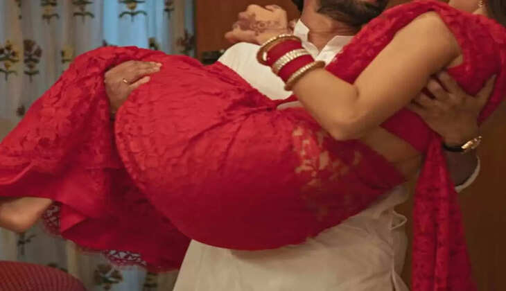 extramarital affair : मैं घर में थी अकेली, देवर ने मुझे पीछे से पकड़ा