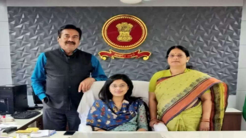 IAS Success Story:&nbsp;&nbsp;कभी खराब इंग्लिश बोलने पर उड़ते थे मजाक, गांव की इस छोरी ने आईएएस अफसर बनकर की सबकी बोलती बंद&nbsp;&nbsp;