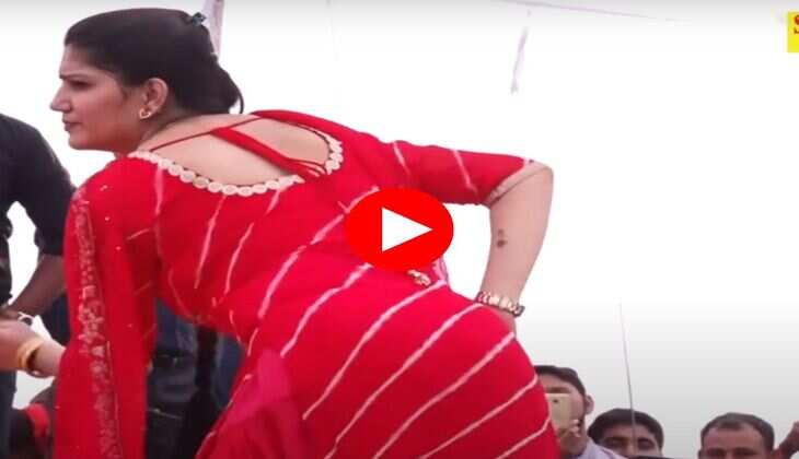 Sapna Choudhary Dance : सपना चौधरी ने स्टेज पर मटकाई कमर, फैंस हुए क्रेजी