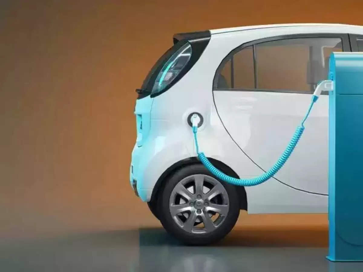 Electric Car: इन तारीख को लांच होगी देश में सबसे सस्ती इलेक्ट्रिक कार! माइलेज में छोड़ देगी सबको पीछे