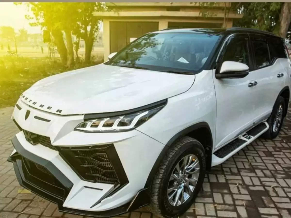 Toyota Fortuner को मॉडिफाइ कर बना दिया लैंबॉर्गिनी जैसा