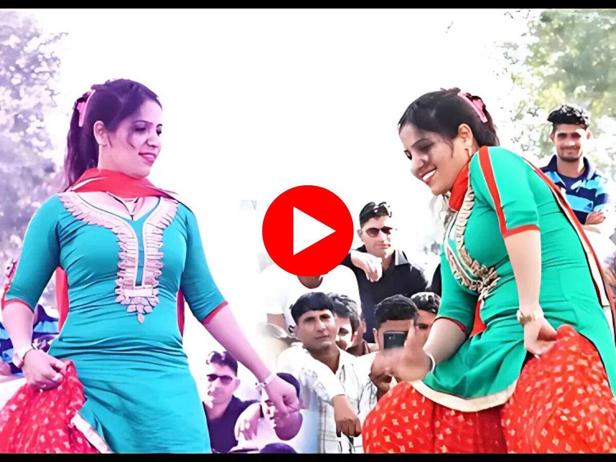 Haryanvi Dance : ब्लैक सूट में रचना तिवारी ने लगाए लटके झटके, सपना को कर दिया फेल