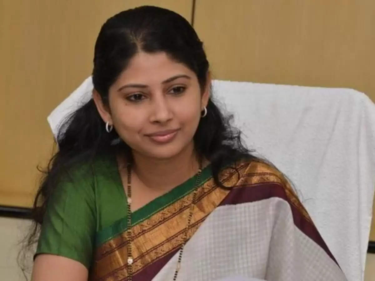 Success Story : मात्र 22 साल की उम्र में Smita Sabharwal बन गई IAS, जानिए क्या हैं कामयाबी की कहानी