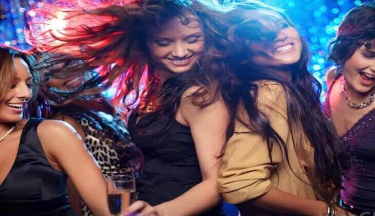 Delhi Nightlife : दिल्ली के ये नाइटक्लब है काफी शानदार, रात 10 बजे के बाद रंगीन हो जाता है माहौल&nbsp;