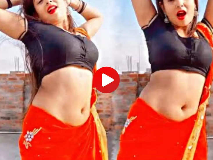Desi Dance Video : अंखियों से गोली मारे पर भाभी ने किया हॉट डांस, देख लोग हुए मदहोश