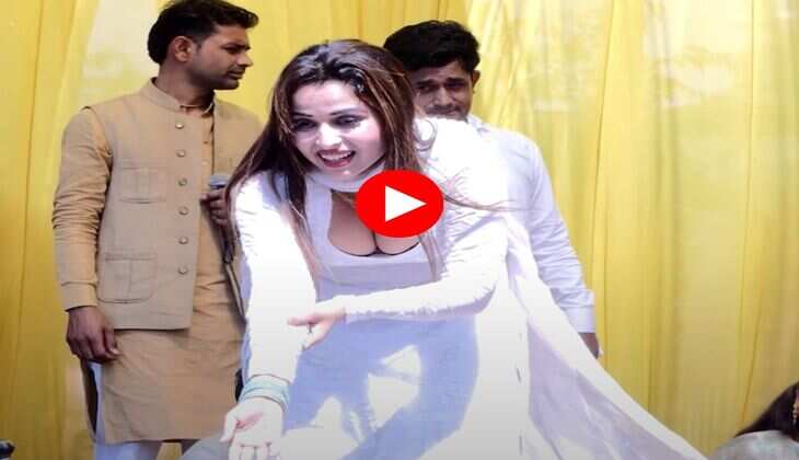 Haryanvi Dance : मुस्कान बेबी ने स्टेज पर हिलाया बदन का अंग अंग, सपना चौधरी को दी कड़ी टक्कर 